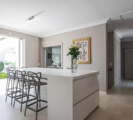 Readmyhostprofile! Private Luxury Villa With Large Pool Apartamento